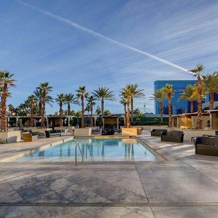 The Fantasy Suite Mgm Signature Pool View Лас-Вегас Экстерьер фото